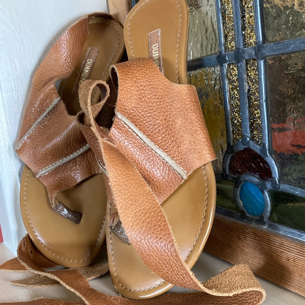 Tan Strappy Leather Sandals with Cushioned Sole